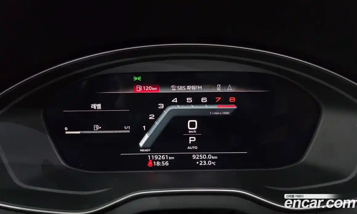 Audi Q5 2022 2.0 автомат (гидро), фото 8
