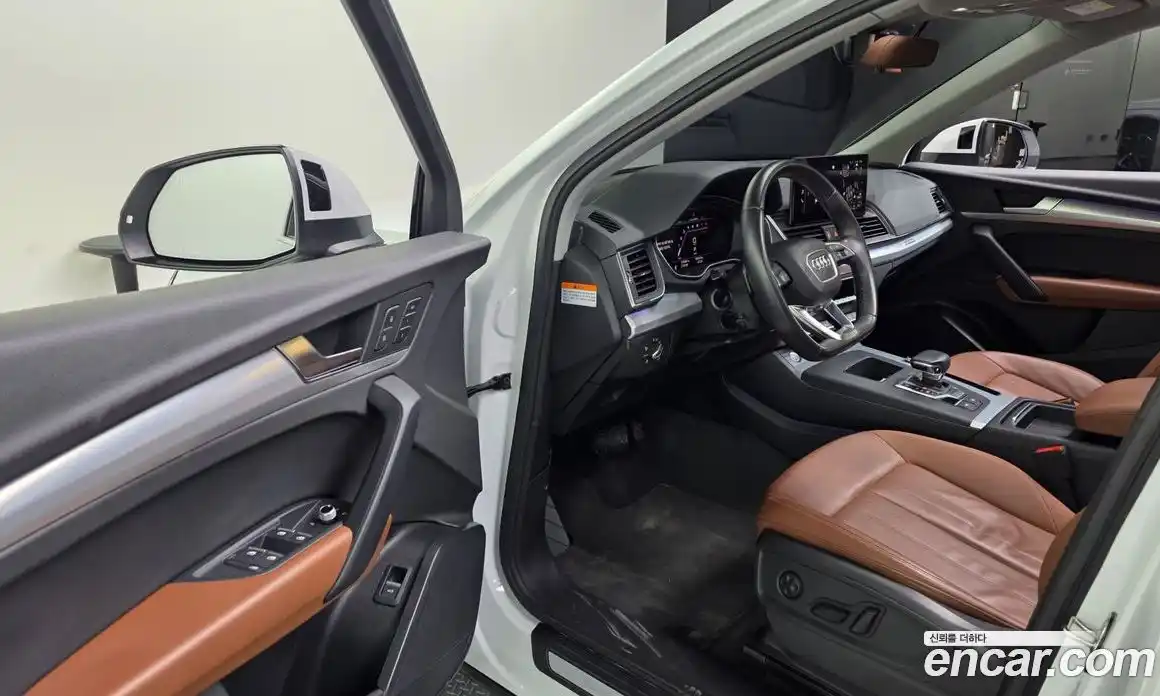 Audi Q5 2022 2.0 автомат (гидро), фото 10