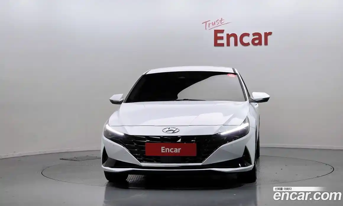 Hyundai Avante 2021 1.6 автомат (гидро), фото 3