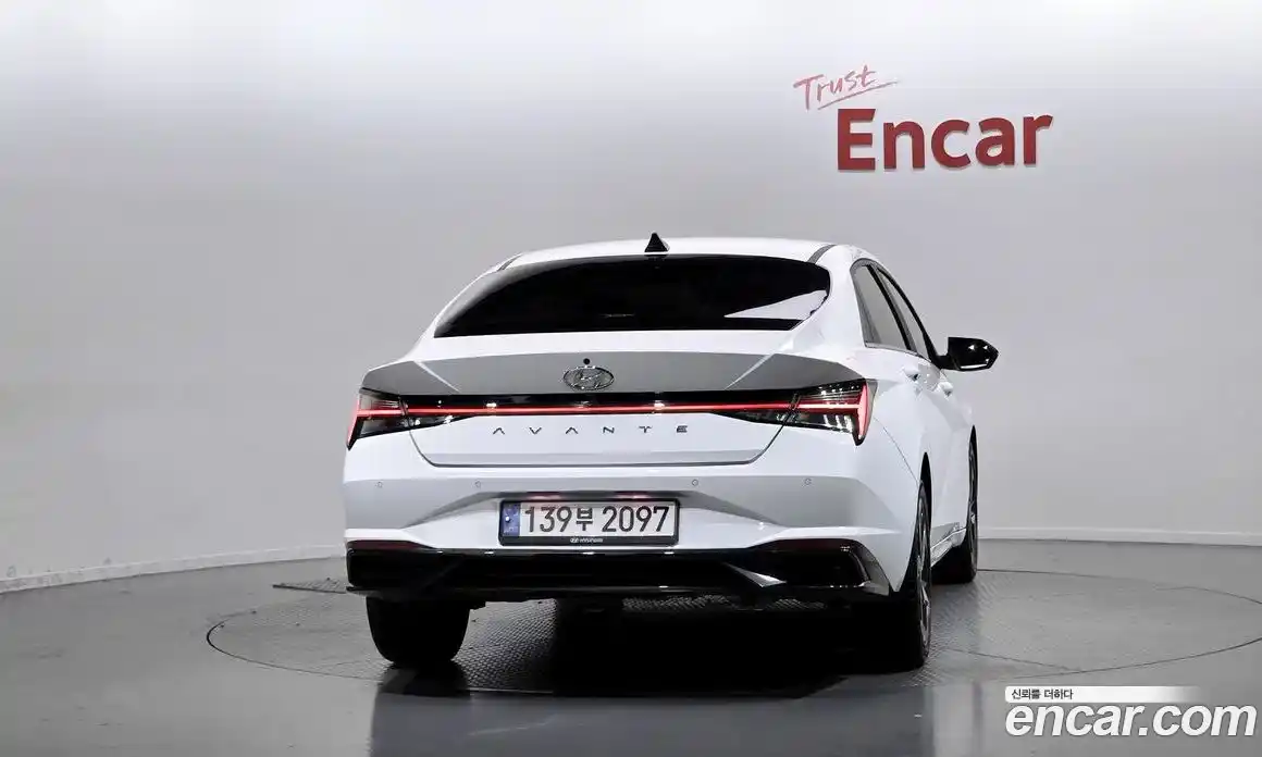 Hyundai Avante 2021 1.6 автомат (гидро), фото 4