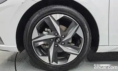 Hyundai Avante 2021 1.6 автомат (гидро), миниатюра 5