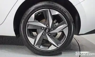 Hyundai Avante 2021 1.6 автомат (гидро), миниатюра 7