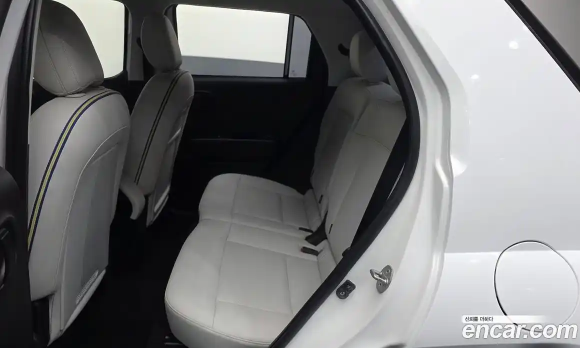 Hyundai Casper 2022 1.0 автомат (гидро), фото 18