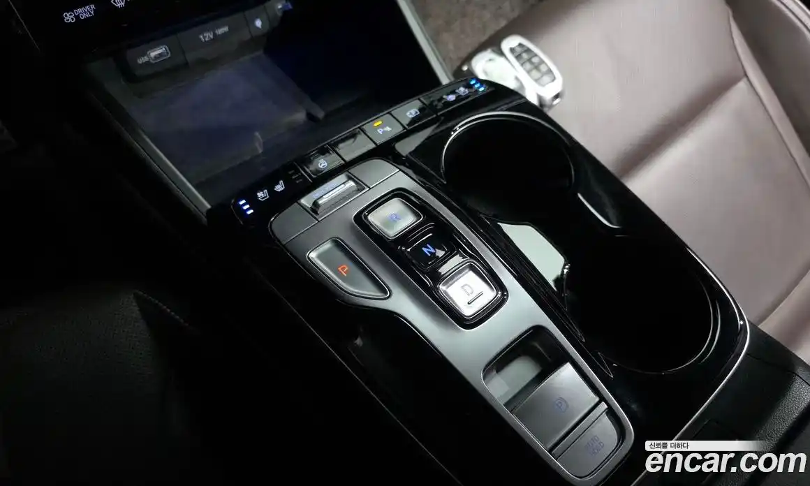 Hyundai Tucson 2022 1.6 автомат (гидро), фото 9