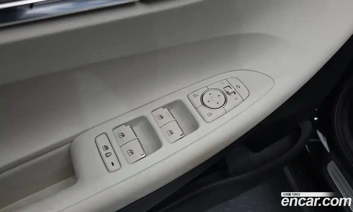 Hyundai Grandeur 2022 2.4 автомат (гидро), фото 16