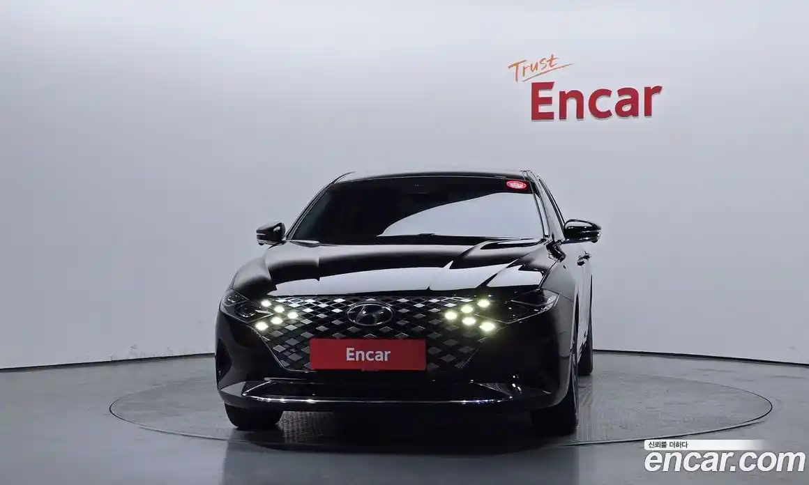 Hyundai Grandeur 2022 2.4 автомат (гидро), фото 3