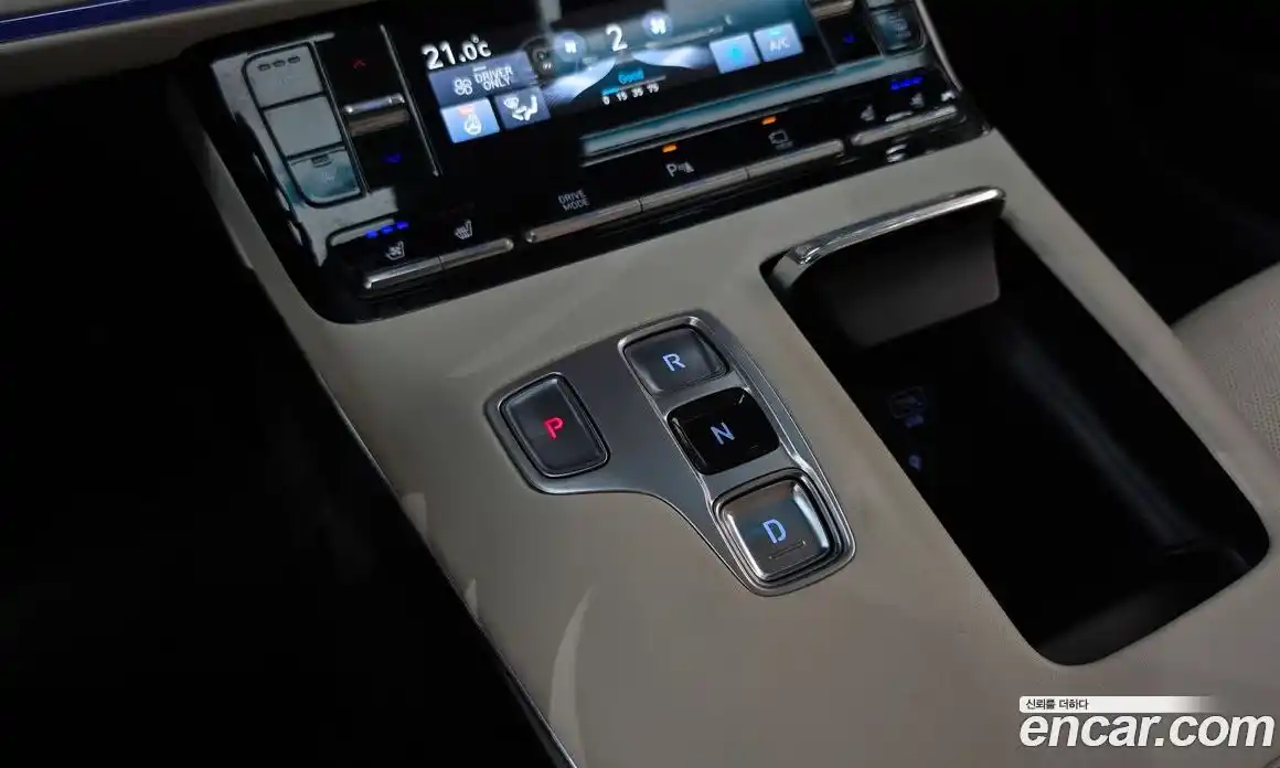 Hyundai Grandeur 2022 2.4 автомат (гидро), фото 9