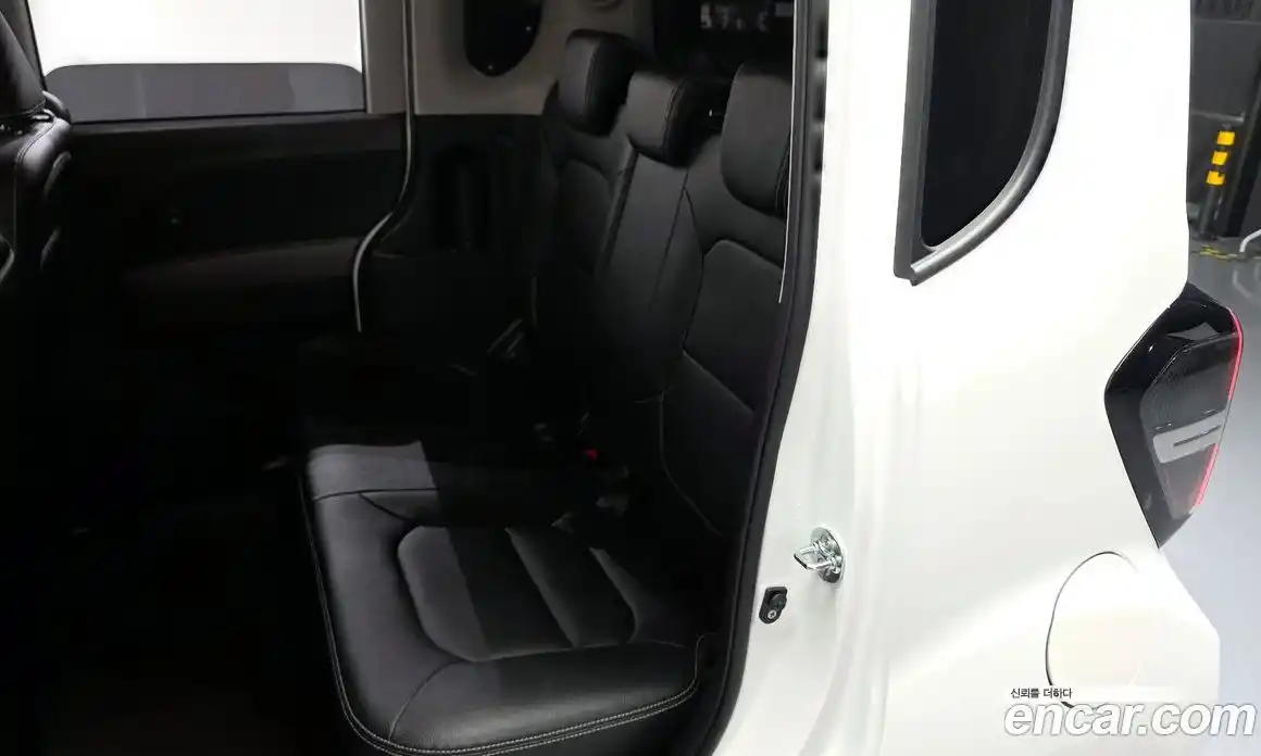 Kia Ray 2024 1.0 автомат (гидро), фото 16