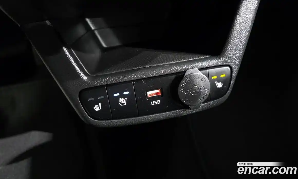 Kia Ray 2024 1.0 автомат (гидро), фото 23