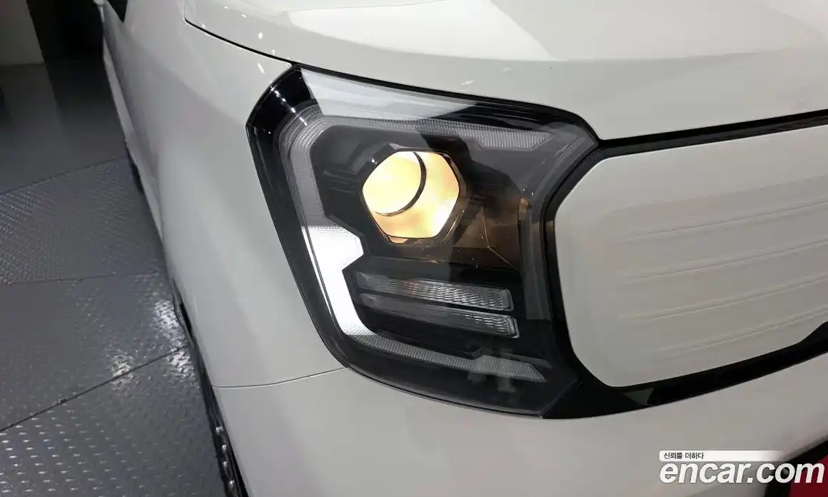 Kia Ray 2024 1.0 автомат (гидро), фото 8