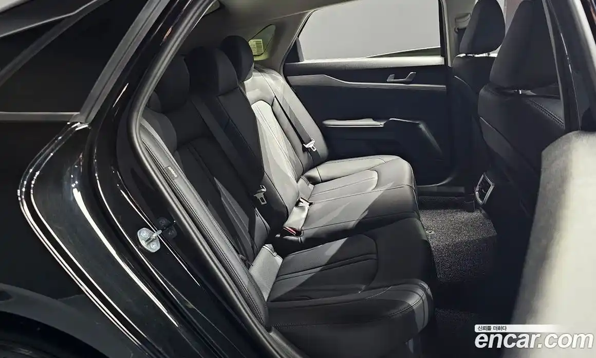 Kia K5 (Optima) 2025 2.0 автомат (гидро), фото 12