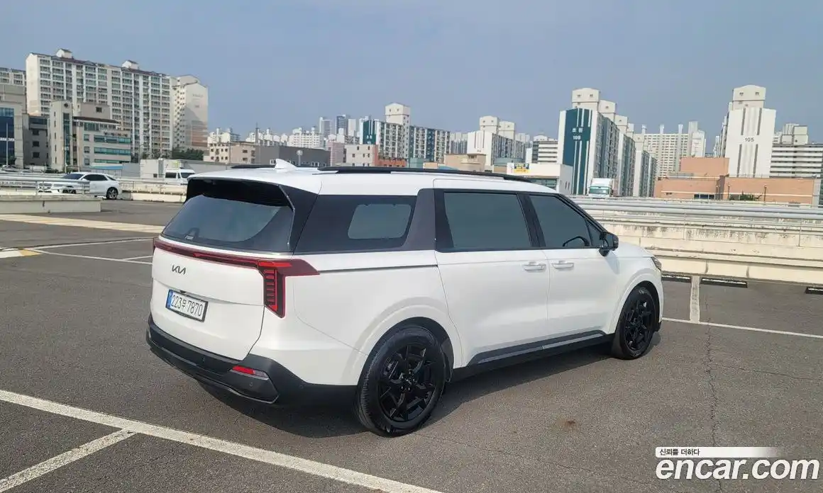 Kia Carnival 2025 2.2 автомат (гидро), фото 3