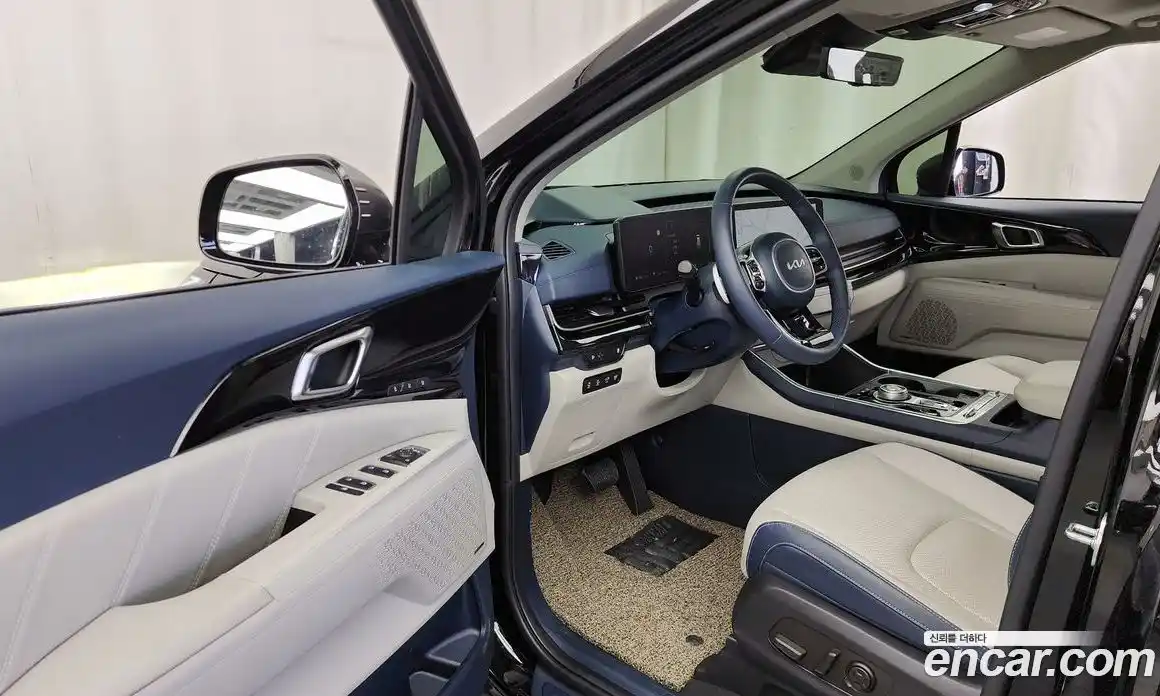 Kia Carnival 2024 1.6 автомат (гидро), фото 13