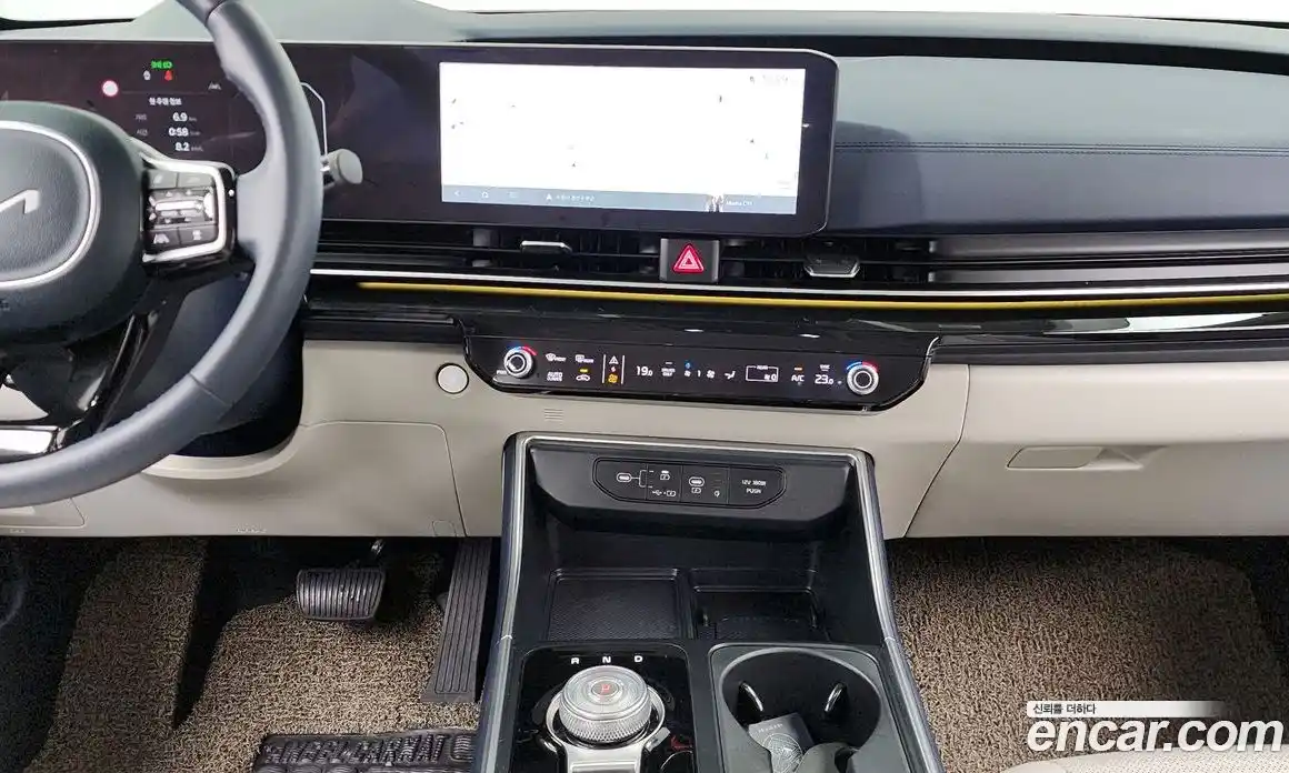 Kia Carnival 2024 1.6 автомат (гидро), фото 20
