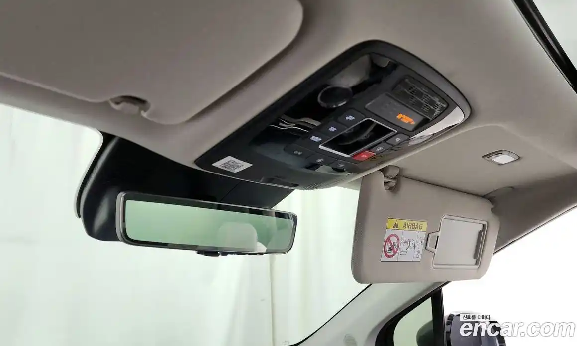 Kia Carnival 2024 1.6 автомат (гидро), фото 30