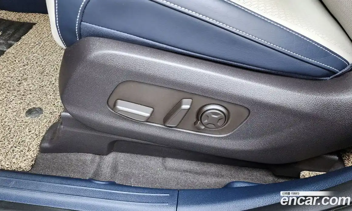 Kia Carnival 2024 1.6 автомат (гидро), фото 31