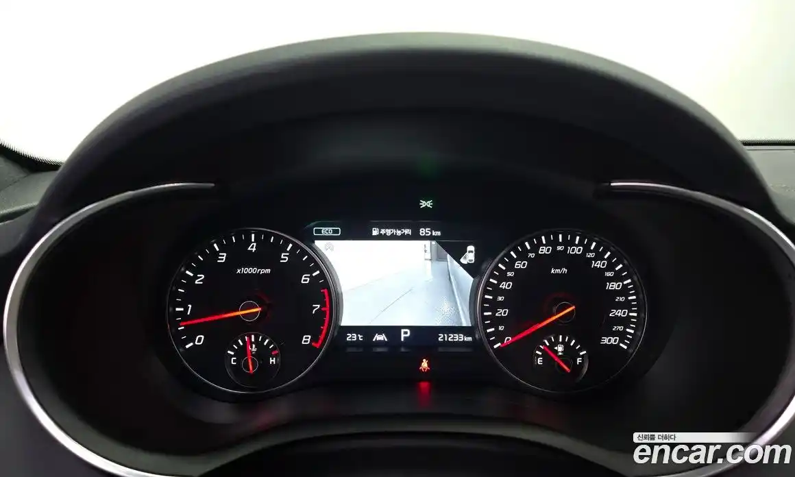 Kia Stinger 2023 3.3 автомат (гидро), фото 8
