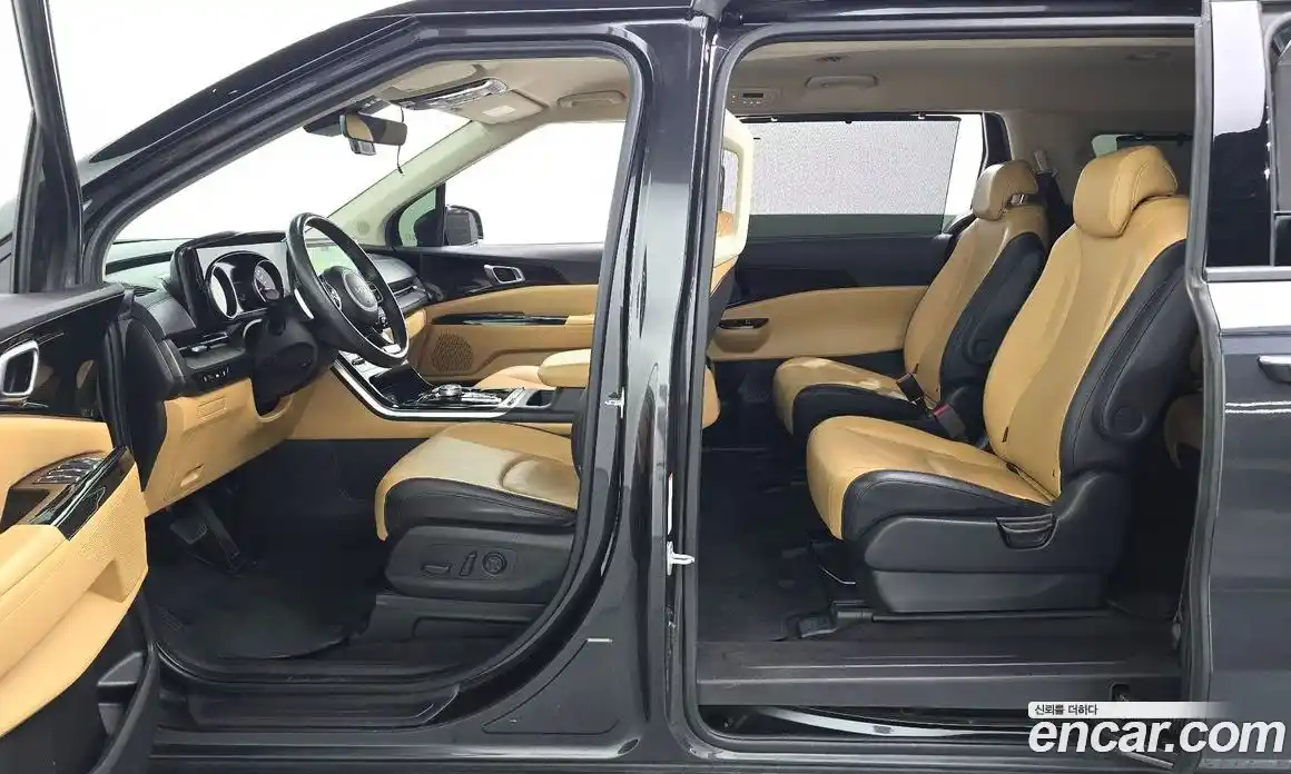 Kia Carnival 2023 2.2 автомат (гидро), фото 13