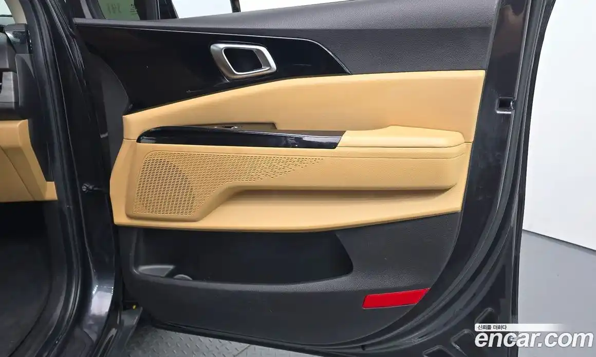 Kia Carnival 2023 2.2 автомат (гидро), фото 15