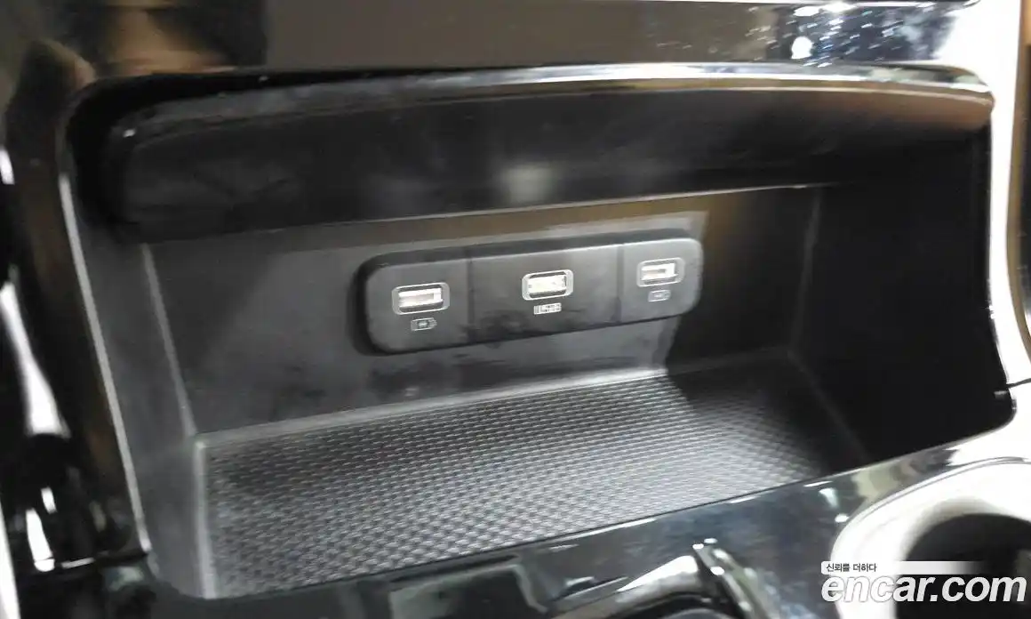 Kia Carnival 2023 2.2 автомат (гидро), фото 29