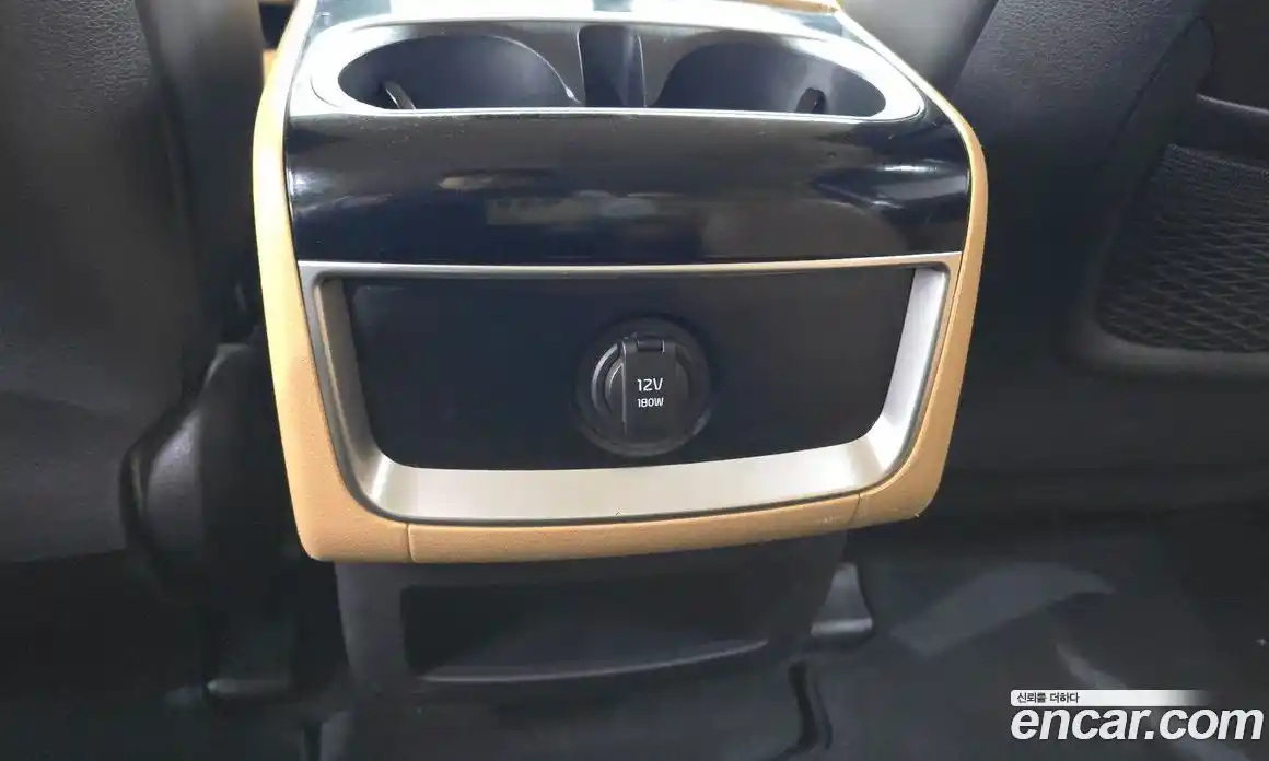 Kia Carnival 2023 2.2 автомат (гидро), фото 32