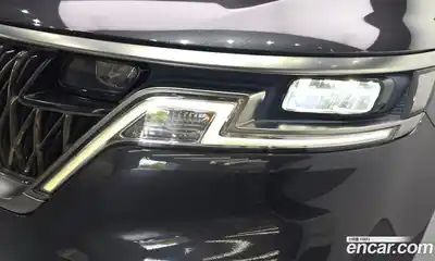 Kia Carnival 2023 2.2 автомат (гидро), миниатюра 8