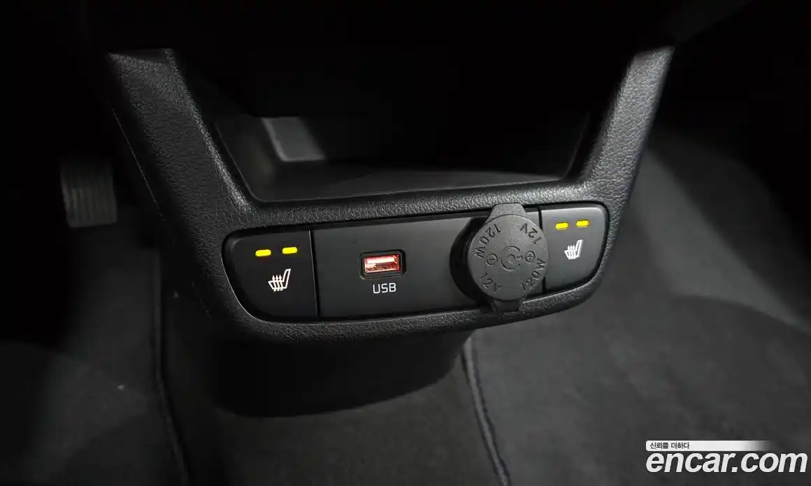 Kia Ray 2021 1.0 автомат (гидро), фото 21