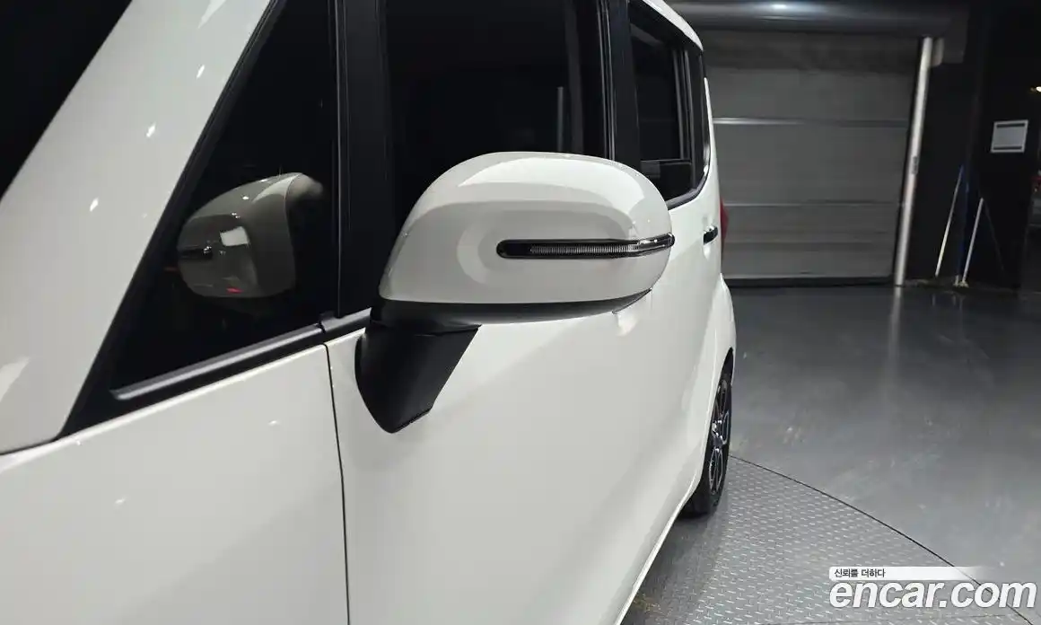 Kia Ray 2021 1.0 автомат (гидро), фото 26