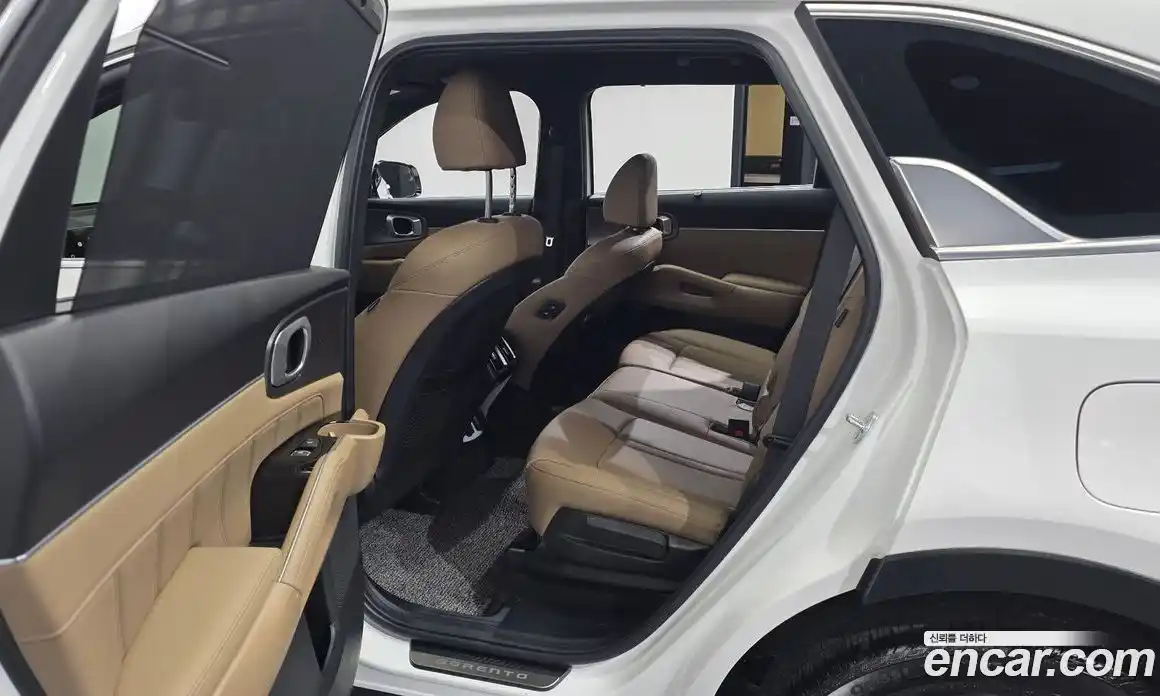 Kia Sorento 2024 2.5 автомат (гидро), фото 17