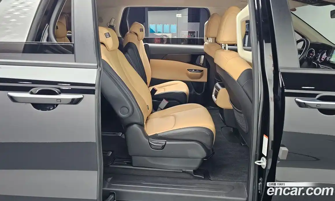 Kia Carnival 2022 2.2 автомат (гидро), фото 17