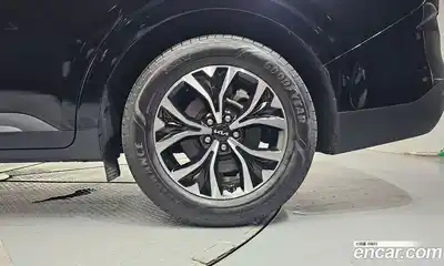 Kia Carnival 2022 2.2 автомат (гидро), миниатюра 7