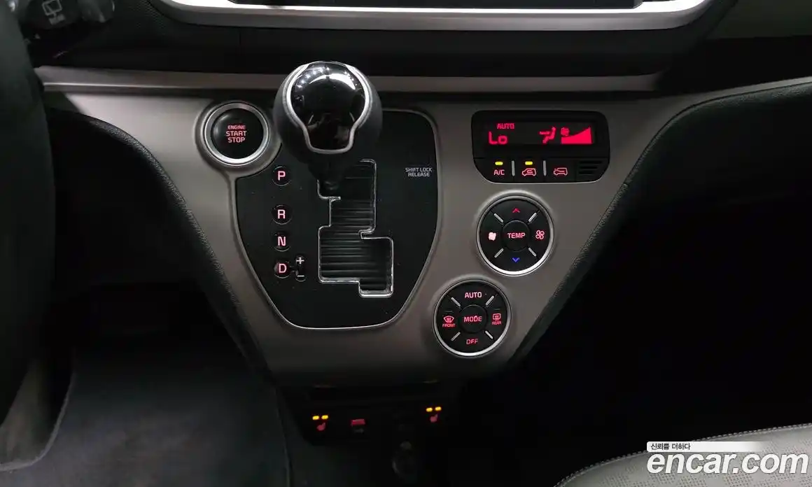 Kia Ray 2021 1.0 автомат (гидро), фото 12