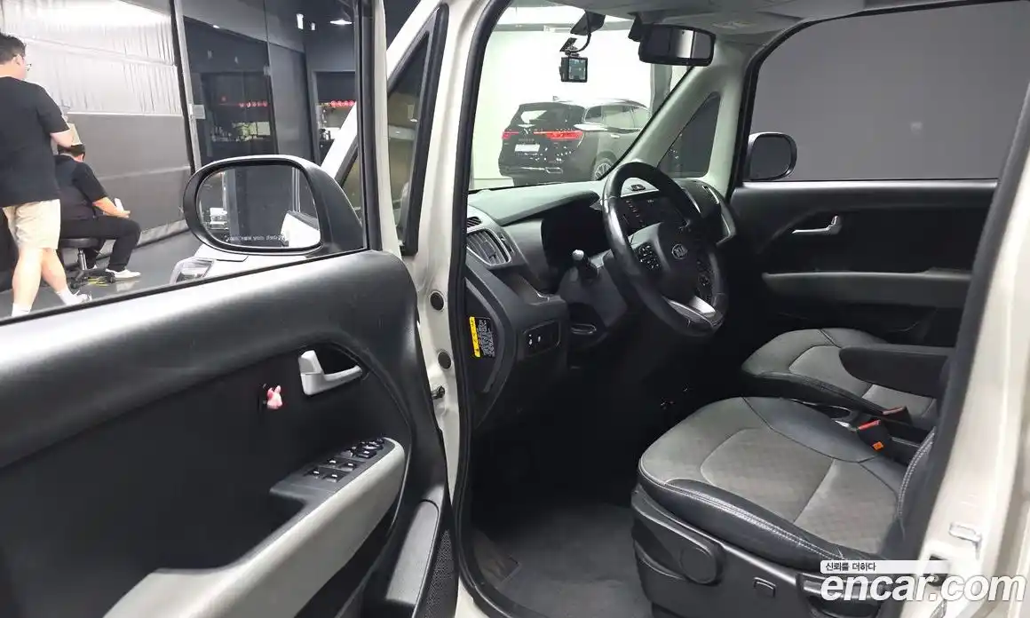 Kia Ray 2021 1.0 автомат (гидро), фото 13