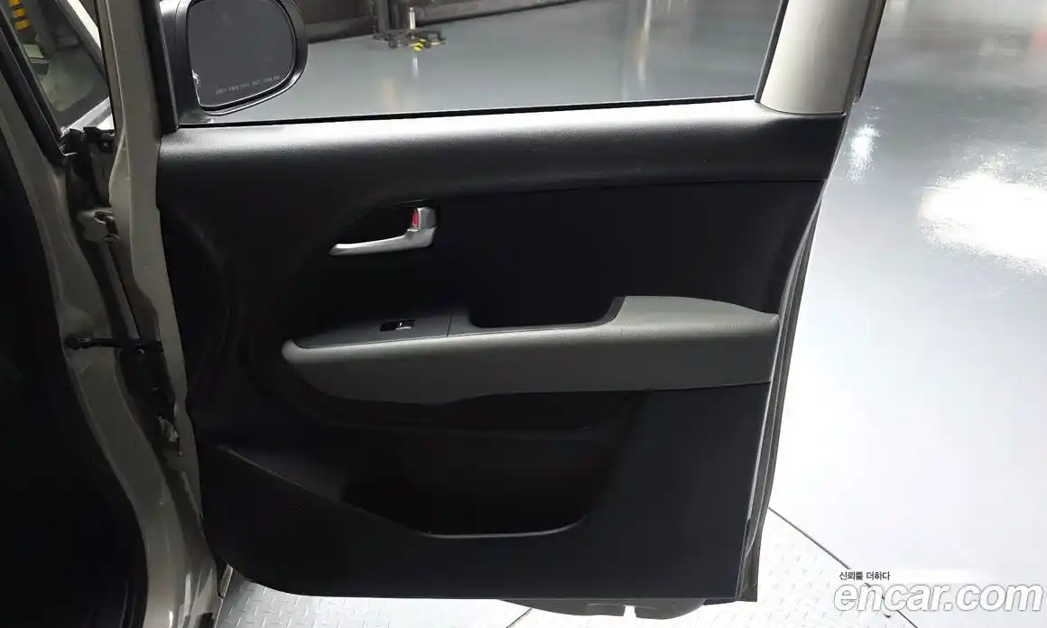 Kia Ray 2021 1.0 автомат (гидро), фото 14