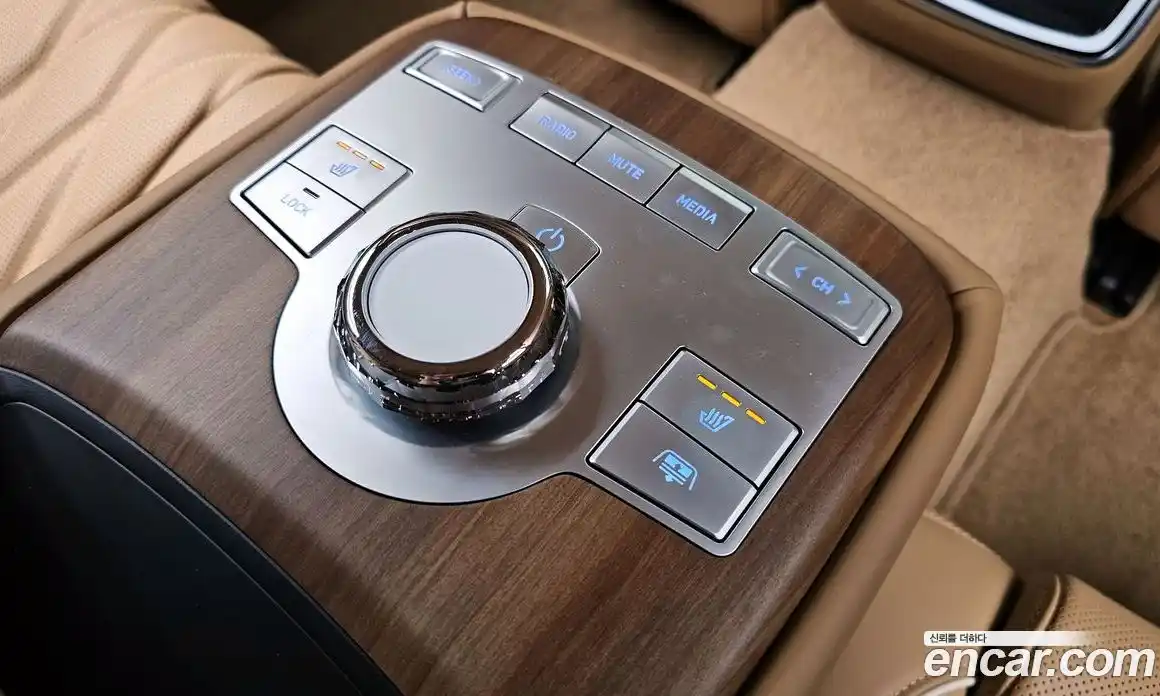 Genesis G80 2024 2.5 автомат (гидро), фото 25