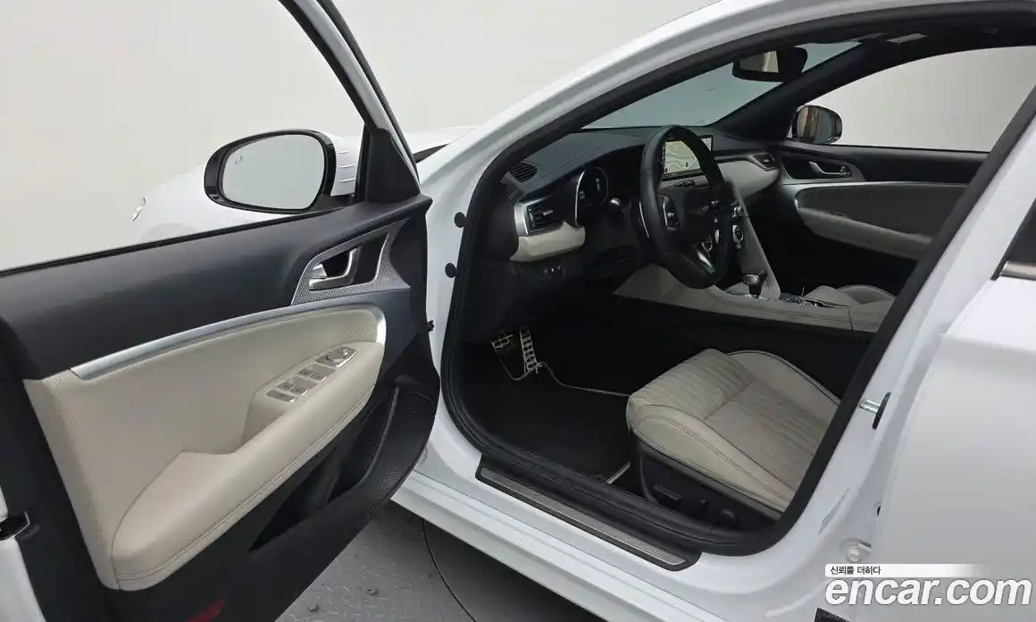 Genesis G70 2022 2.0 автомат (гидро), фото 10