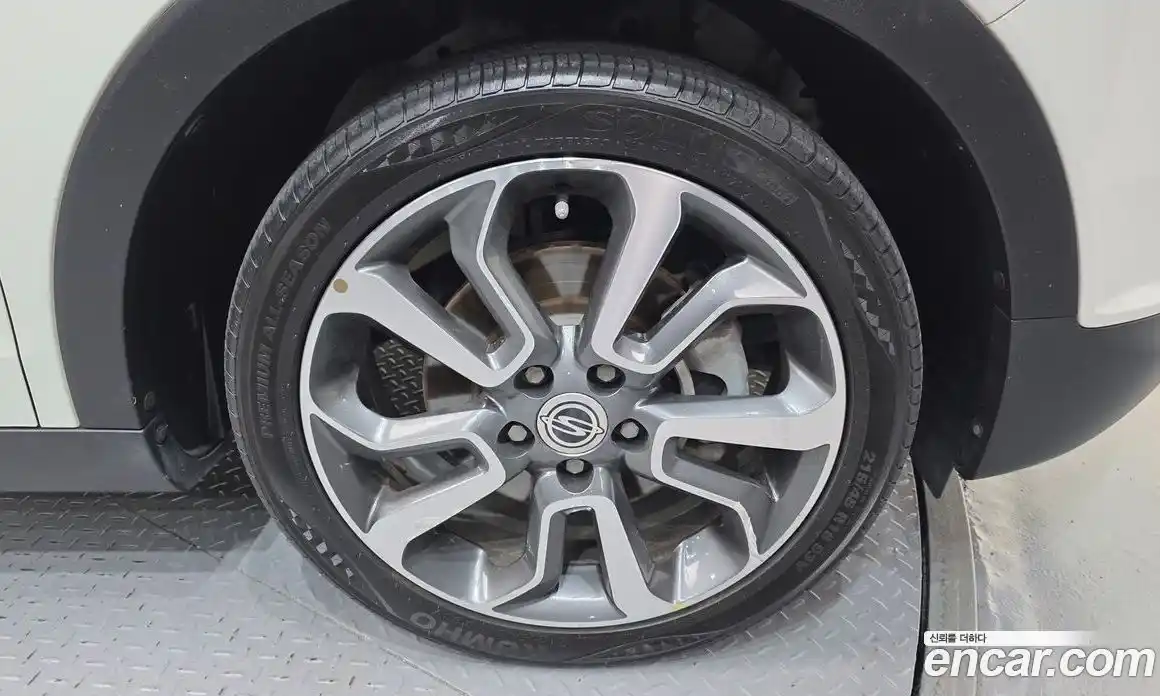 SsangYong TIBOLI 2015 1.6 автомат (гидро), фото 5