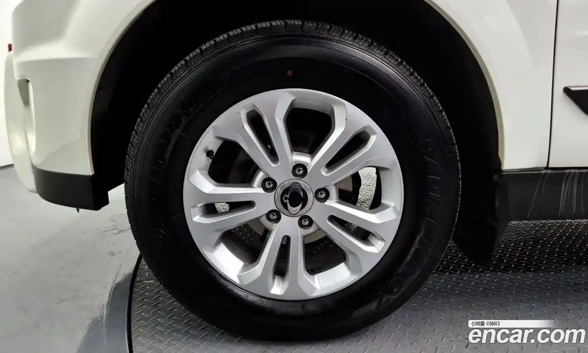 SsangYong Korando 2016 2.2 автомат (гидро), фото 5