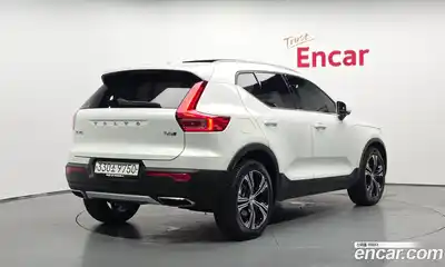 Volvo XC40 2020 2.0 автомат (гидро), миниатюра 2