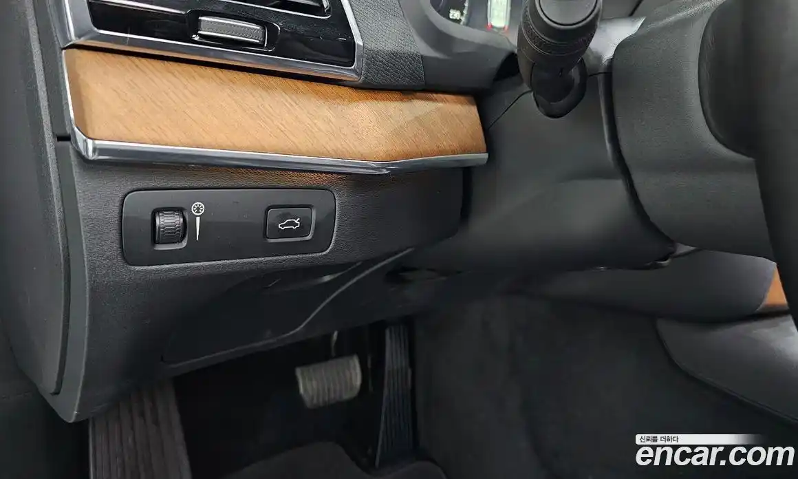 Volvo XC90 2019 2.0 автомат (гидро), фото 23