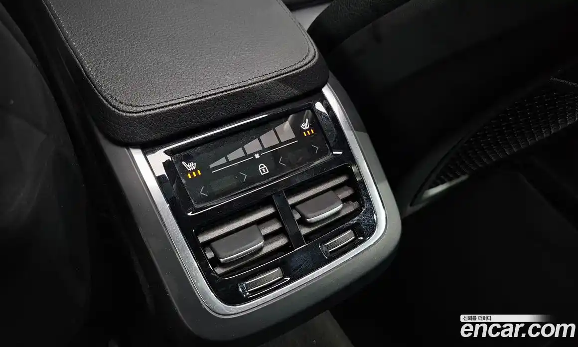 Volvo XC90 2019 2.0 автомат (гидро), фото 25