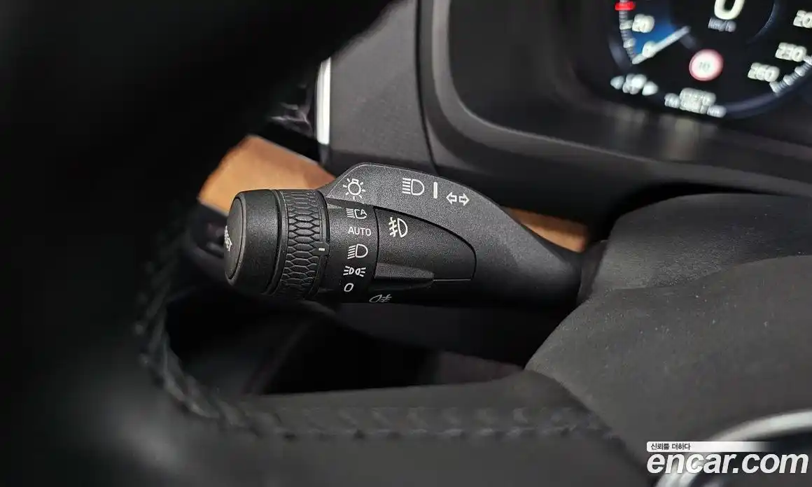 Volvo XC90 2019 2.0 автомат (гидро), фото 30