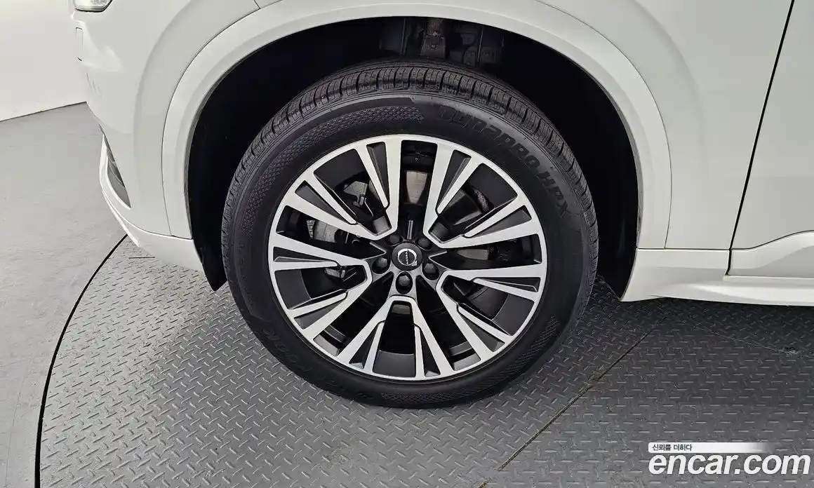 Volvo XC90 2019 2.0 автомат (гидро), фото 5