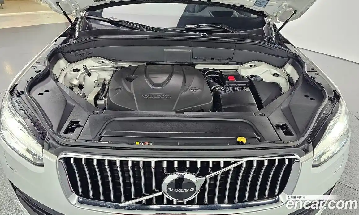 Volvo XC90 2019 2.0 автомат (гидро), фото 6