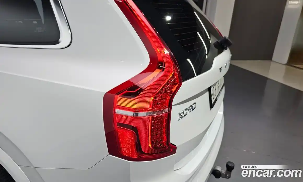 Volvo XC90 2019 2.0 автомат (гидро), фото 9