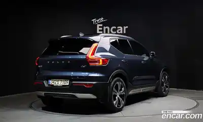 Volvo XC40 2022 2.0 автомат (гидро), миниатюра 2