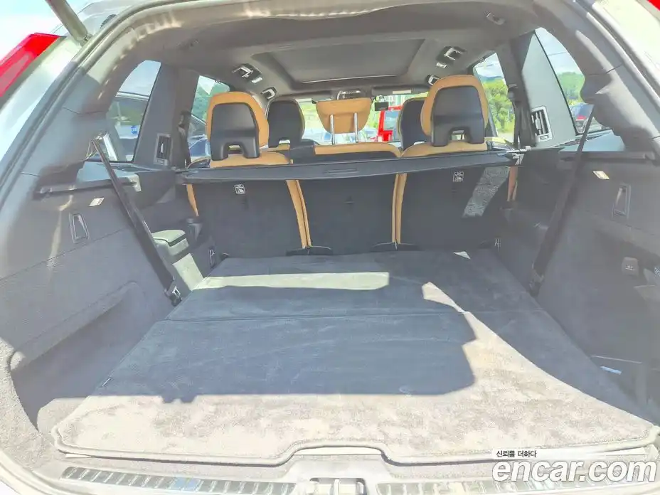 Volvo XC90 2019 2.0 автомат (гидро), фото 19