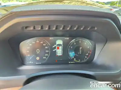 Volvo XC90 2019 2.0 автомат (гидро), миниатюра 10