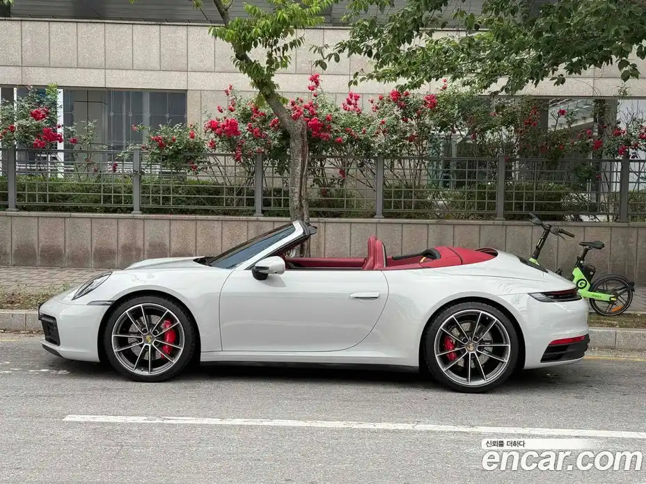 Porsche 911 2023 3.0 автомат (гидро), фото 7