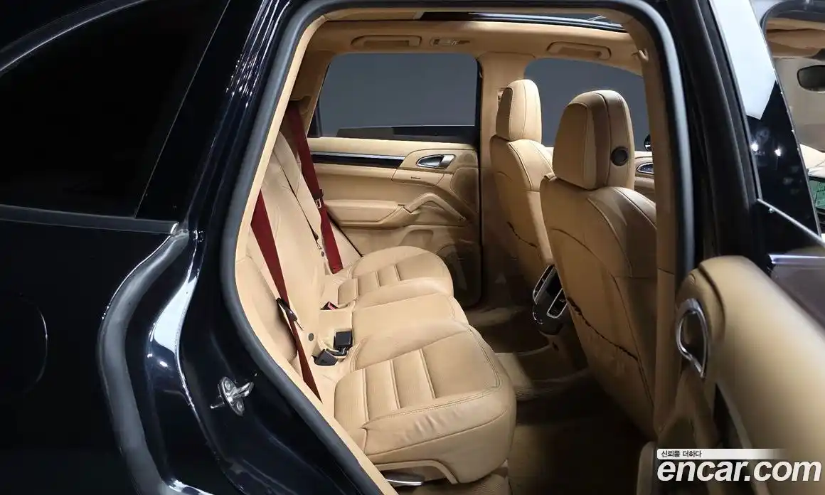 Porsche Cayenne 2015 3.0 автомат (гидро), фото 12 Porsche Cayenne 2015 3.0 автомат (гидро), фото 12